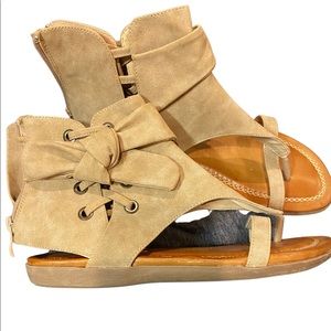 2 Lips Too Gladiator sandals with memory foam